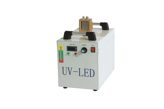 CE 18W/CM2 LED UV System utwardzania 365nm Wysokiej mocy 5000W Chłodzenie wodne Urządzenie oświetlenia UV