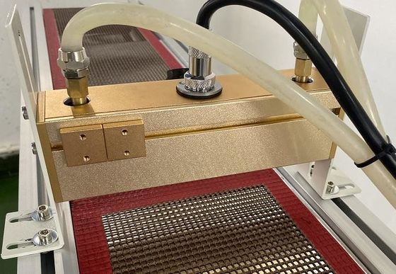 Systemy przenośników utwardzających UV 365 nm Chłodzenie wodą do żywicy / atramentu / lakieru